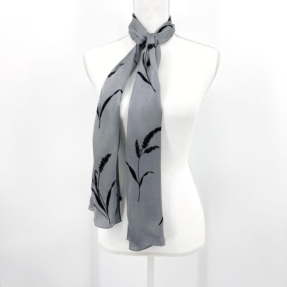 Vtg Echo Two Silk Scarves Red Gray Leaf Medallion - Picture 6 of 10